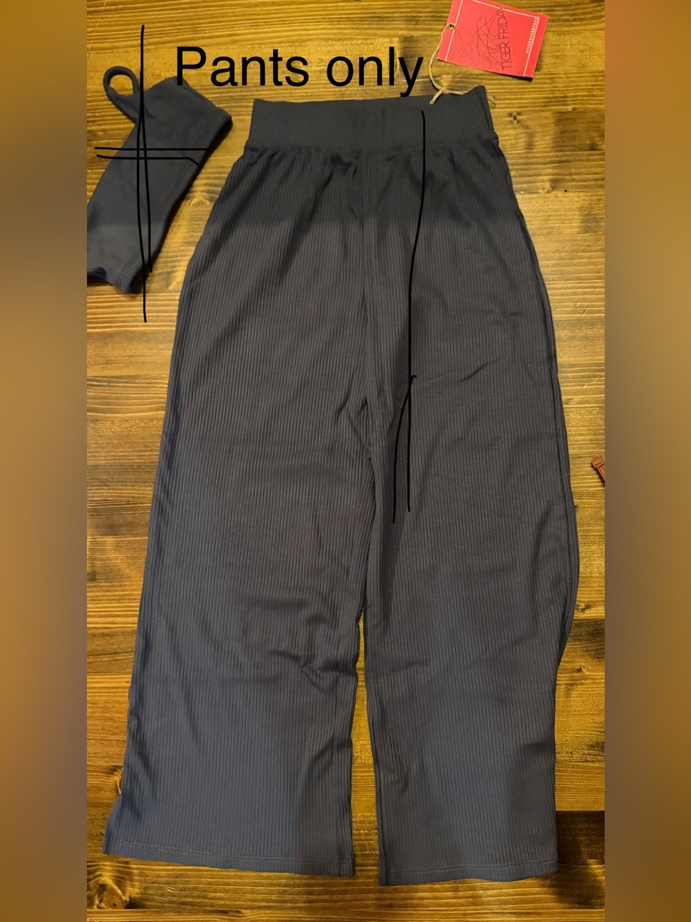 Tiger Friday High-Waist Ribbed Wide-Leg Pants -graphite
Child medium